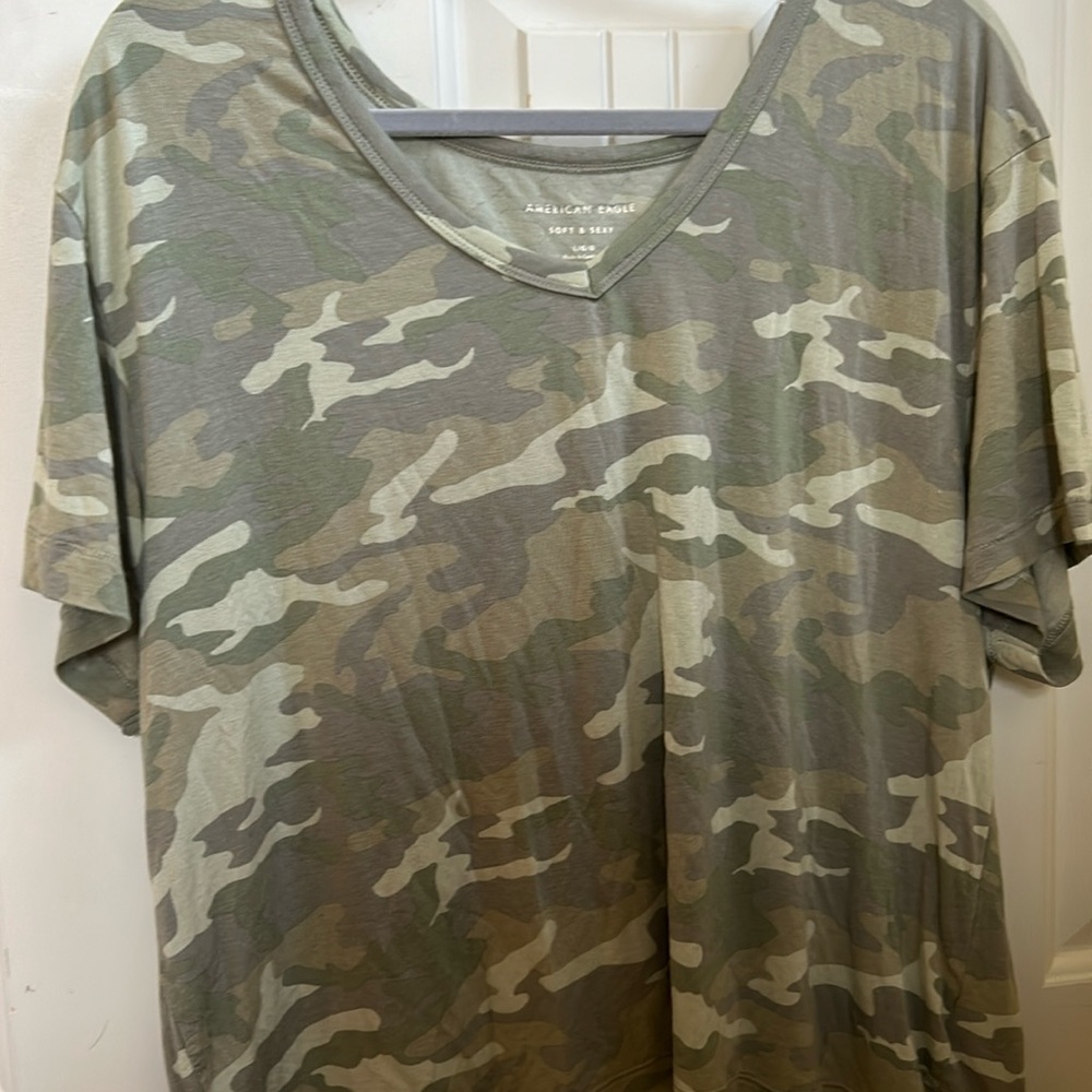 American eagle v-neck camouflage soft shirt